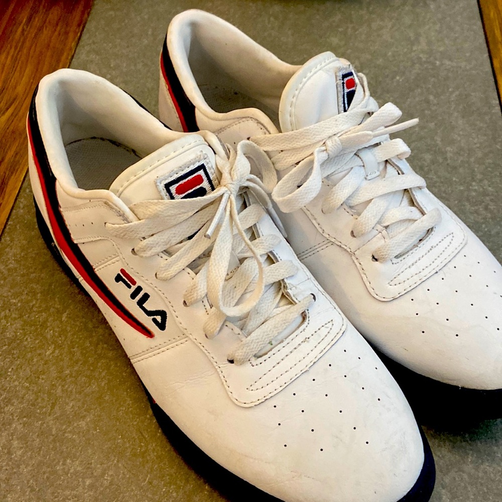 Mens Fila sneakers, white, navy, red, great condition